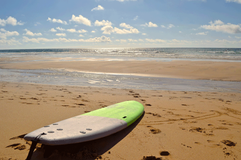 Surf Camp Fuerteventura - Surfing in El Cotillo