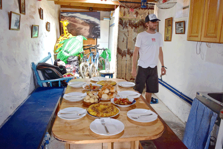 Surf Camp Fuerteventura - A Trip to the Lobos Island - Lunch in a Fisherman's House