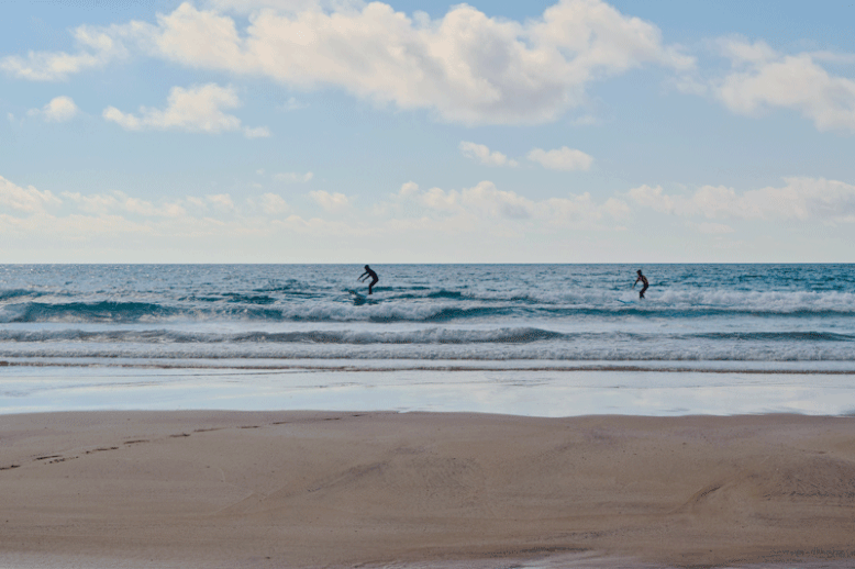 Surf Camp Fuerteventura - Surfing in El Cotillo