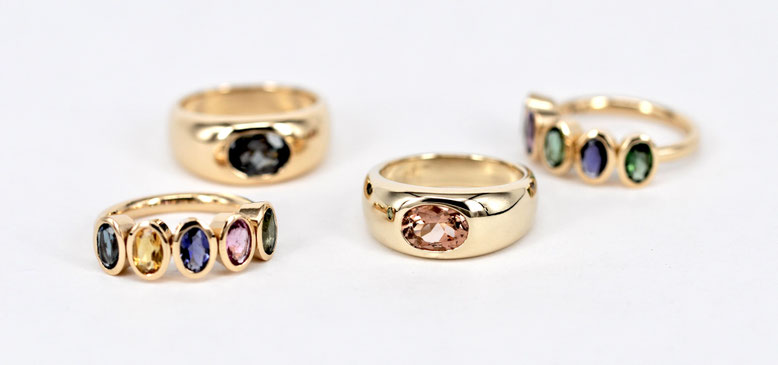 moderne Bandringe und Ringe mit Farbsteinen handgefertigter Schmuck
