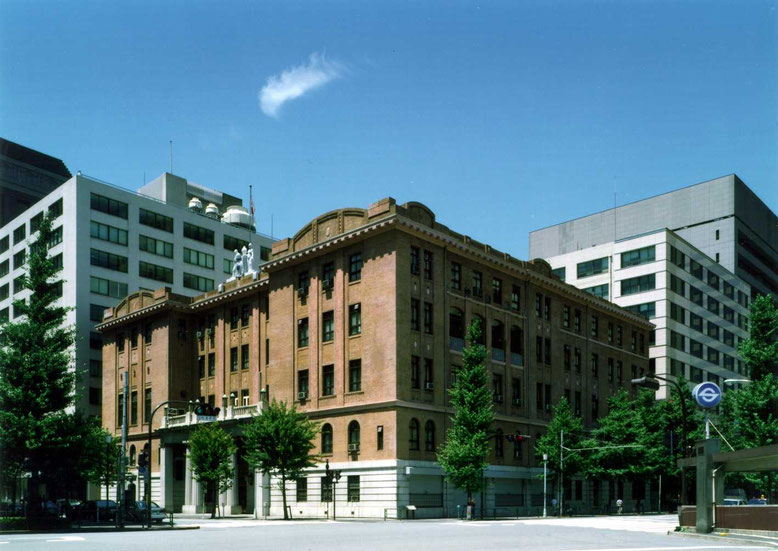 日本工業倶楽部会館外観全景(建て替え前)