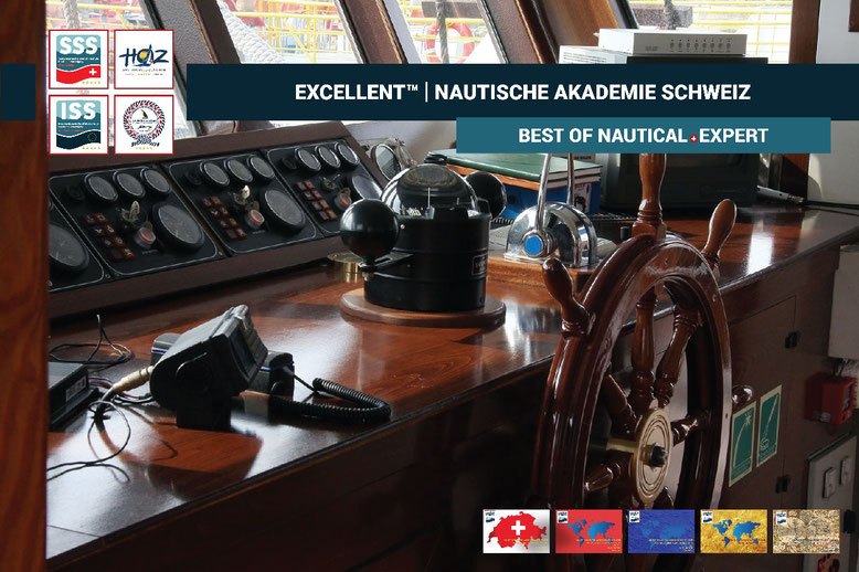 Steuerstand eines klassischen Schiffs – Symbol für die EXCELLENT™ Kurse der Nautischen Akademie Schweiz™, mit Fokus auf Technik, Navigation und Digitalisierung an Bord.