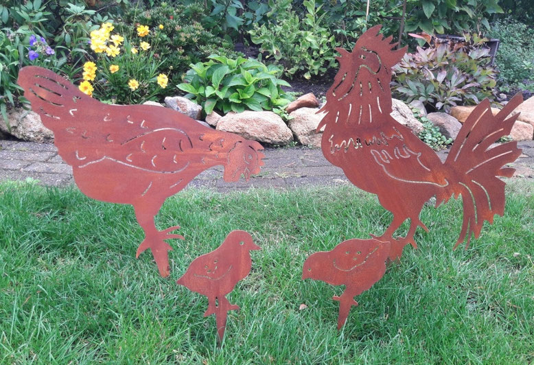 rostdeko-huehner-familie-gartenstecker