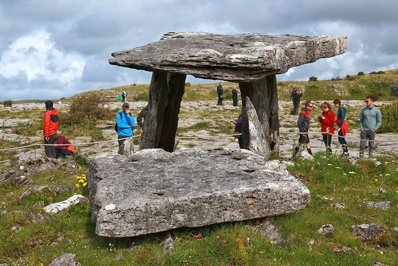 Poulnabrone-Dolmen