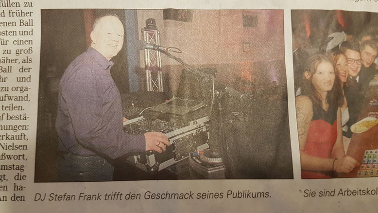 Am Samstag den 16.3.2019 durfte ich beim Frühlingsball in St. Michaelisdonn auflegen. In der Brunsbüttler Zeitung ist ein toller Bericht erschienen.