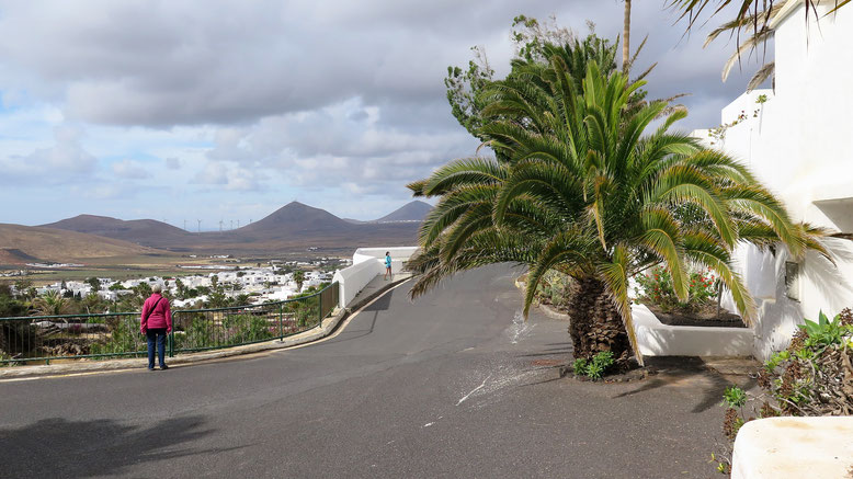 So weit das Auge reicht. Ausblick auf Nazaret und einen Grossteil von Lanzarote.