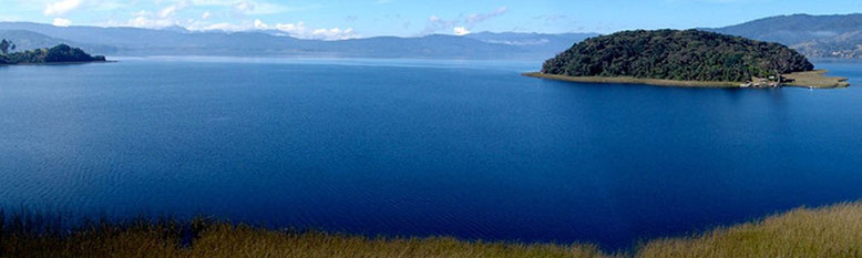 Laguna de La Cocha o Lago Guamuez - Pasto