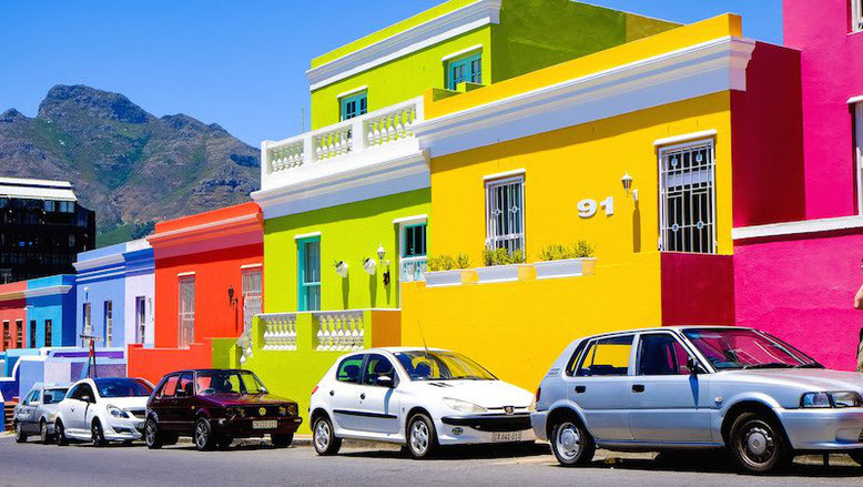 Picture of the vivid colors of the streets of Bo Kaap, Cape Town in South Africa