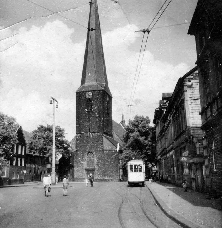 ca.1910 mit Strassenbahn
