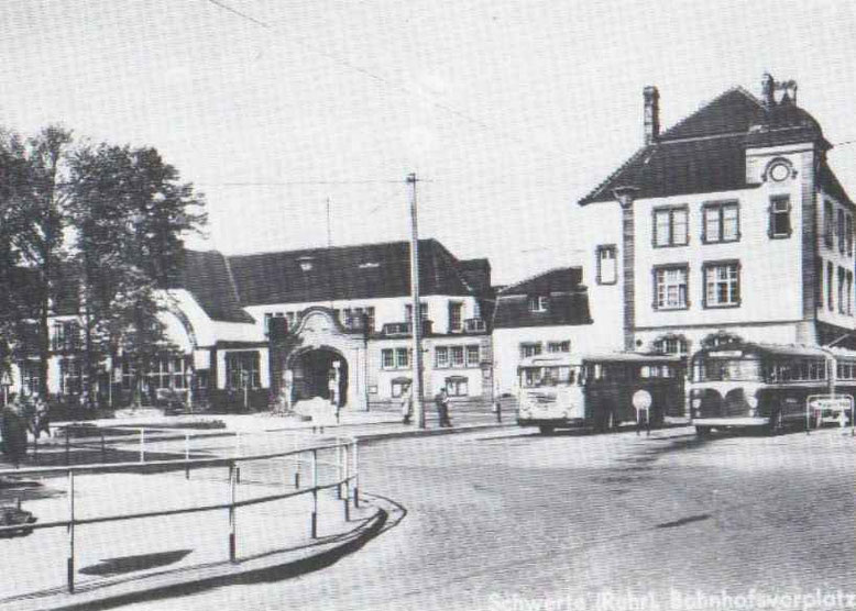 Der Bahnhofsvorplatz 1960 