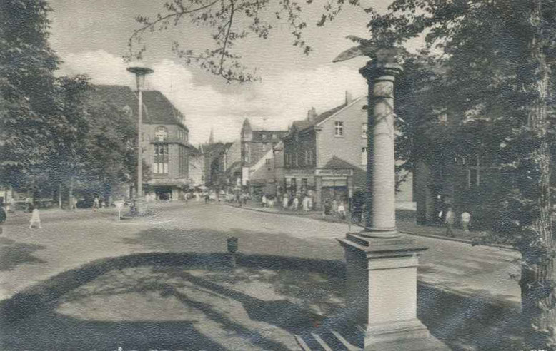 um 1970 vom Postplatz aus gesehen 