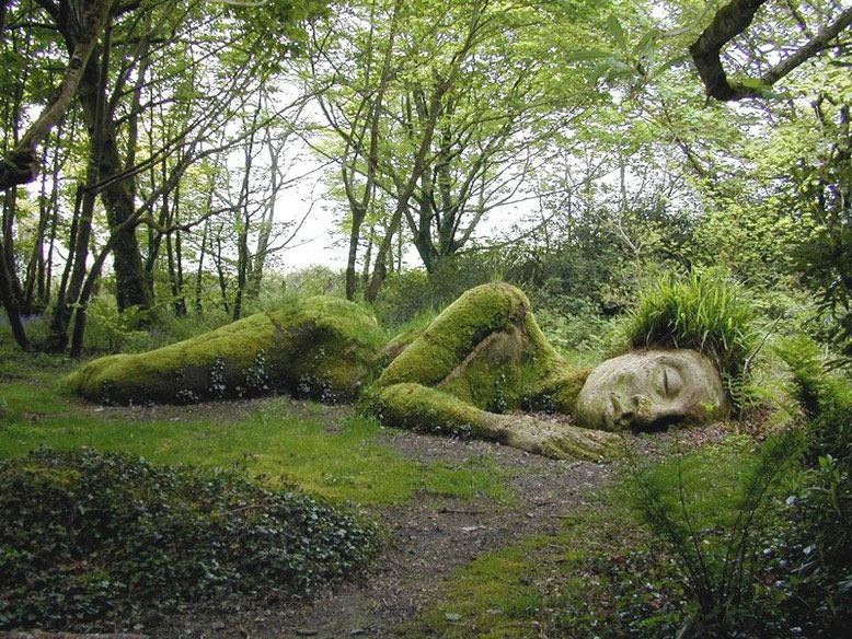 TERRE : ÉLÉMENT DE 'AYURVEDA QUI SOUTIENT