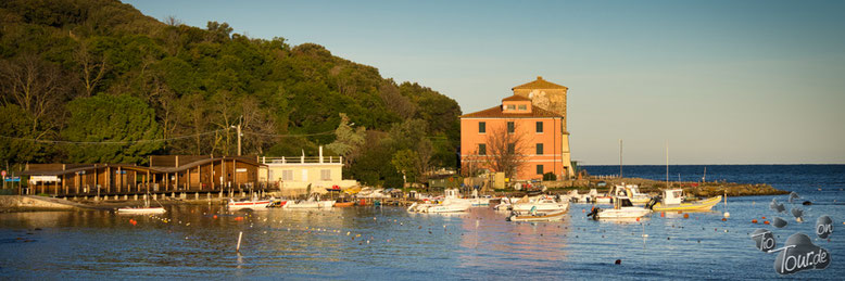 Toskana - Piombino, aussichtsreicher Stellplatz am Strand