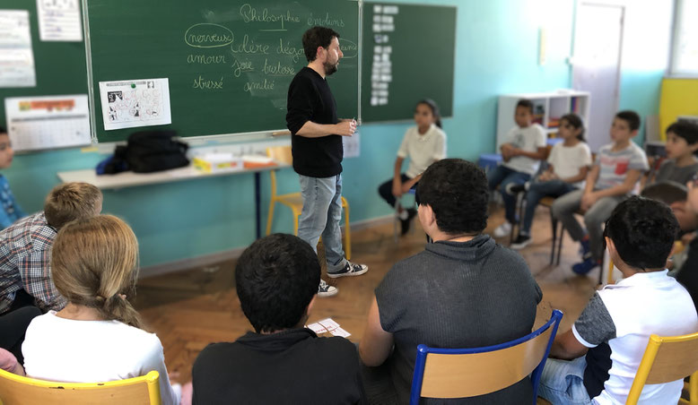 Formation en philosophie pour enfants, adolescents et adultes. Formation en pratique philosophique. Devenir animateur philo. Formation en ligne philo pour enfants. LaboPhilo