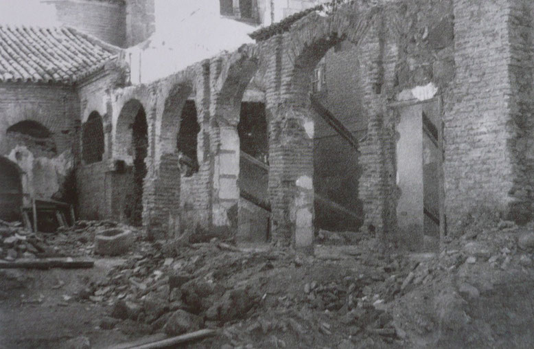 Claustro árabe de la iglesia de San Andrés, lamentablemente destruido - 1987 - Toledo Olvidado