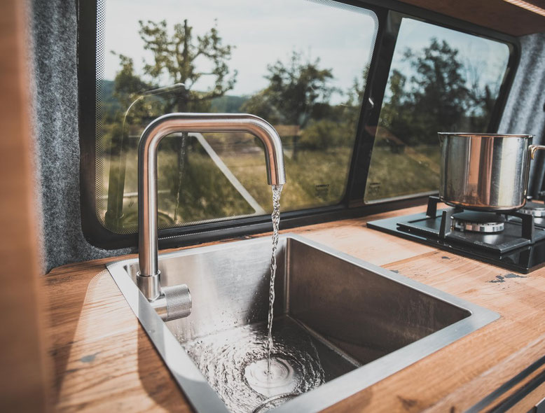 Camping-Waschbecken mit Wasserhahn Edelstahl