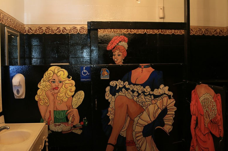 Apache Trail, Superstition Saloon, Restroom