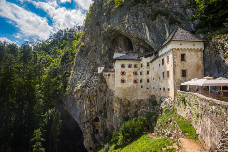 7 Days in Slovenia - Predjama Castle