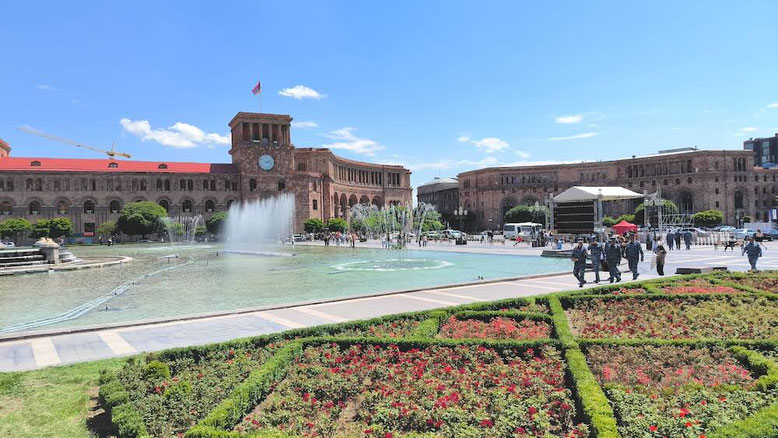 Cosa vedere a Yerevan. Republic Square