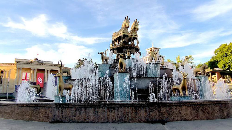 Cosa vedere a Kutaisi. Fontana di Colchis