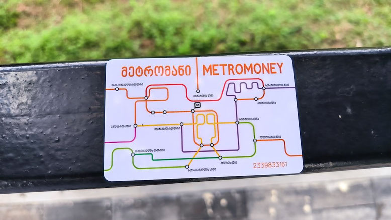 La METROMONEY card per spostarsi a Batumi (photo by Gabriele Ferrando - LA MIA ASIA)