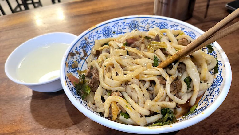 Succulenta ciotola di noodles (photo by Gabriele Ferrando - LA MIA ASIA)