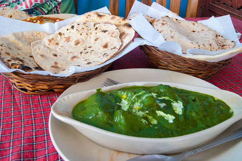 Ricetta del Palak Paneer, curry indiano di spinaci e formaggio (Photo by Akash128)