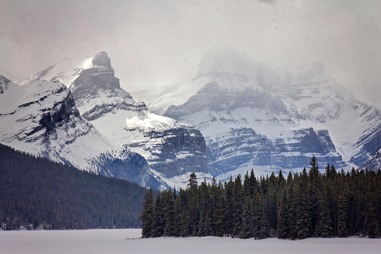 Maligne Lake