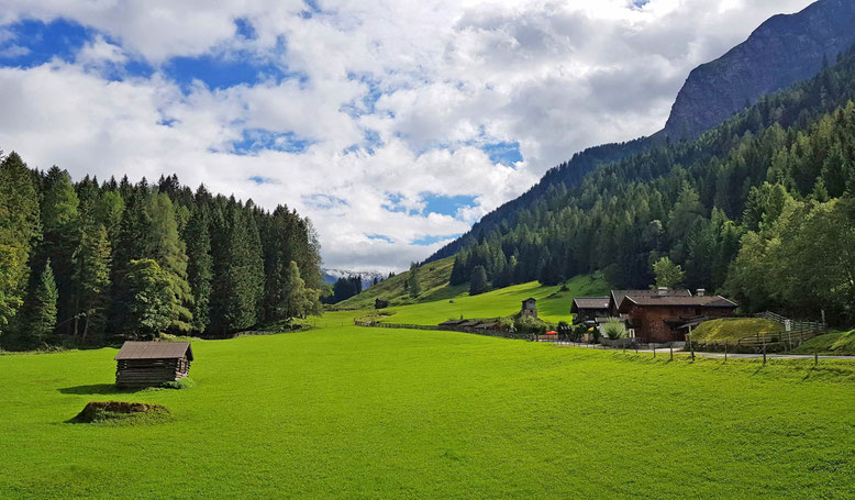 Almgasthaus Lechnerhäusl am Einstieg in das Krumltal