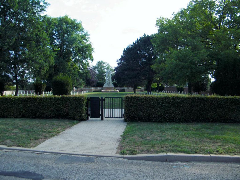 Verdun, Verdunbilder, Rene Reuter, Soldatenfriedhof Labry, 1. Weltkrieg