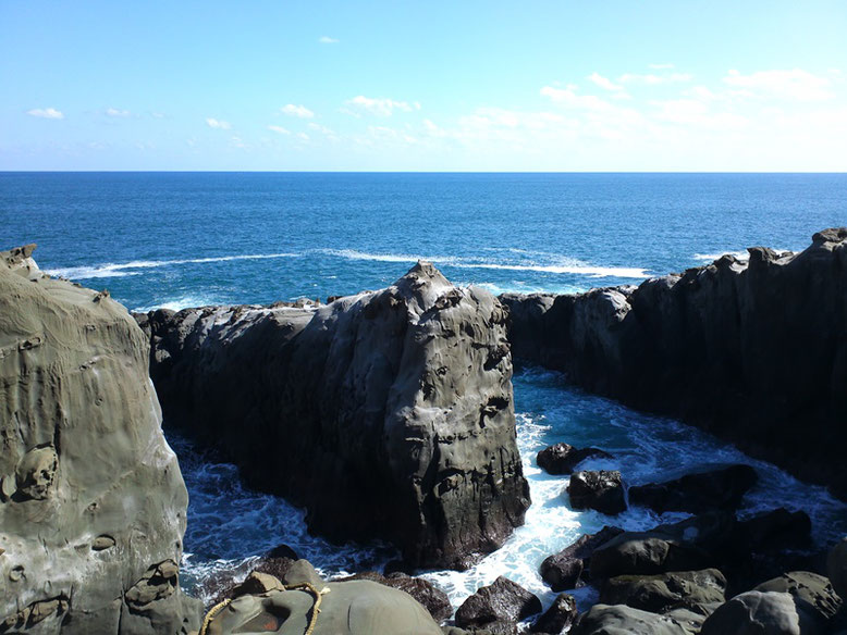 鵜戸神宮横の海岸の写真