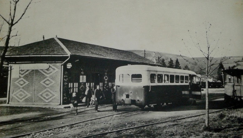 Le Petit Train en gare de Lacaune les Bains