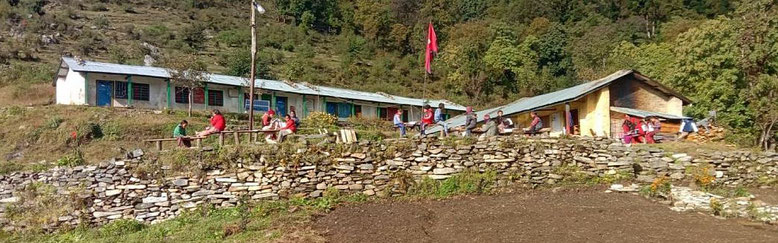 Schule in Dapka / Far West Nepal 