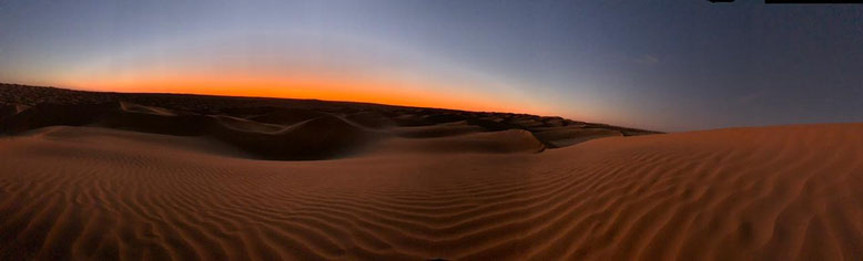 Salida del sol en Ksar Ghilane