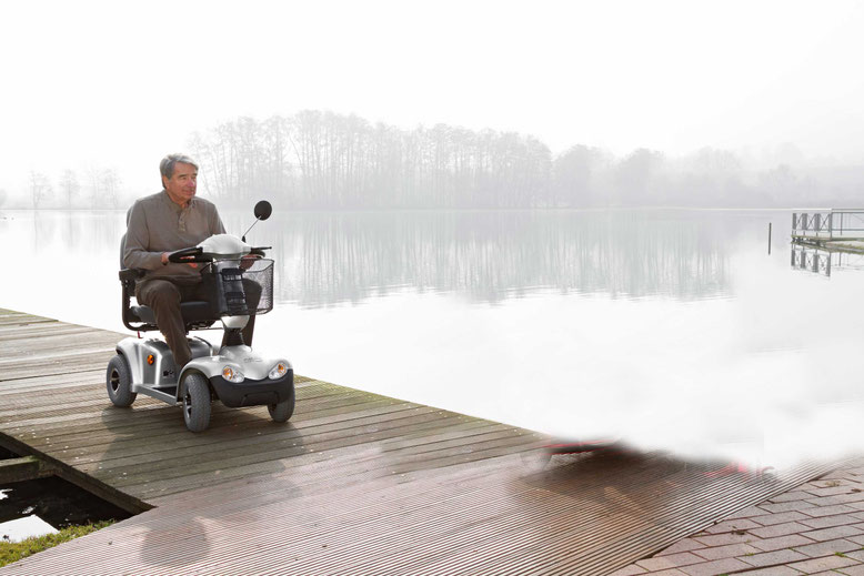 Das erste Mal auf einem Elektromobil - Elektromobile für Senioren