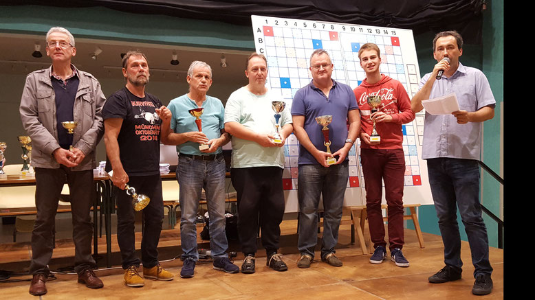les vainqueurs par série et le podium du TH3 : P.Rahier-M.Sautier-D.Poupardin-C.Bourdaud'hui-T.Chincholle-S.Valentin avec A.Delaruelle