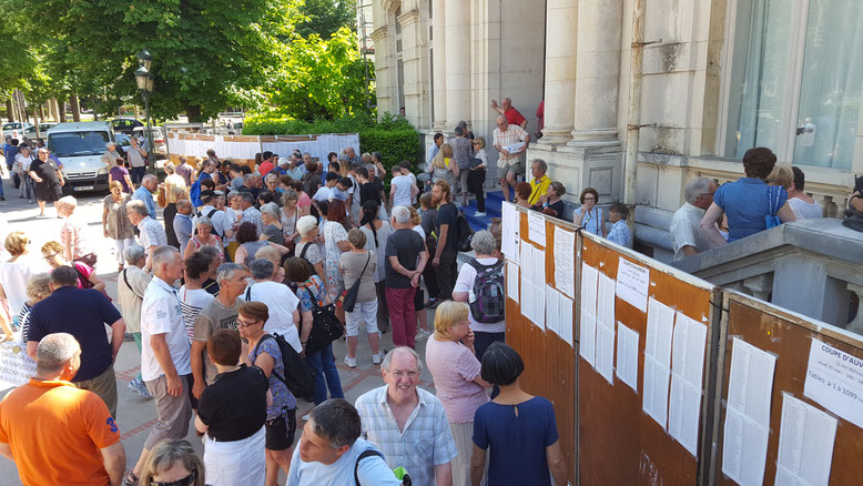 samedi 27 mai, 16h, avant la 3e partie de la Coupe de Vichy...