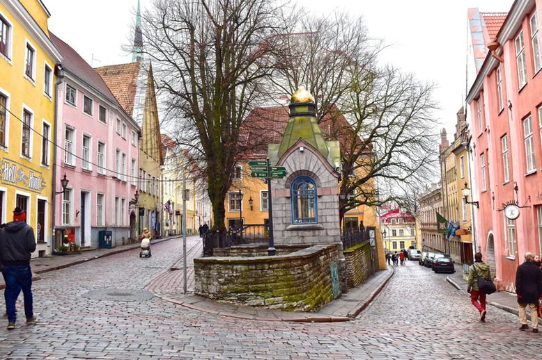 Winter Break in Tallinn, Estonia - What to Do and See - Pikk Street