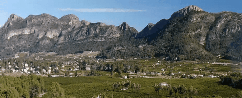 La Safor es una comarca de la provincia de Valencia de la Comunidad Valenciana en España, con capital en Gandía. Está situada en la costa sureste de la provincia de Valencia. 