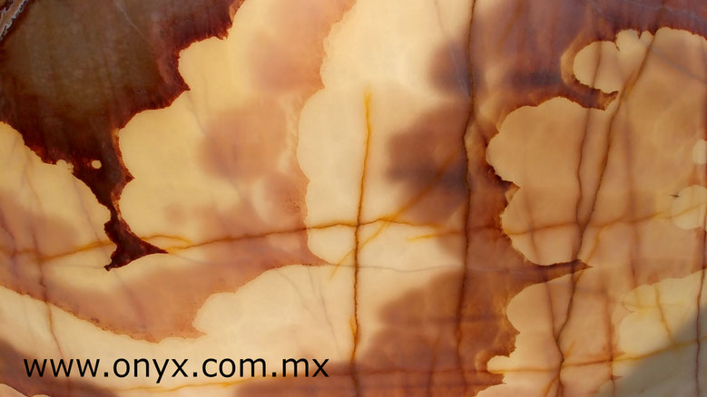lamina-de-onix-plancha-de-onix-tabla-de-onix-placa-de-onix-cubierta-de-onix-comedores-de-onix-lamparas-de-onix