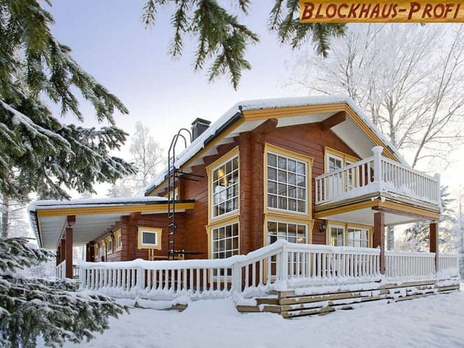 Wohnblockhaus im Winter