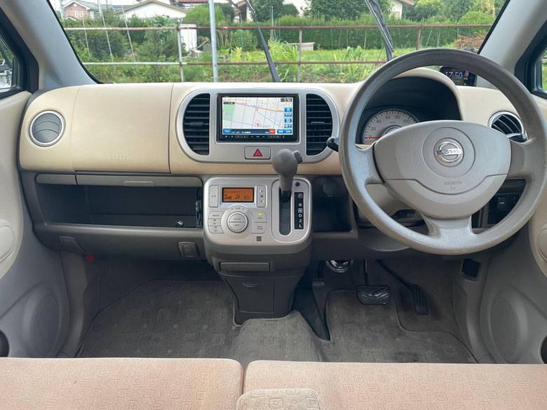 中古車モコ　インストルメントパネル