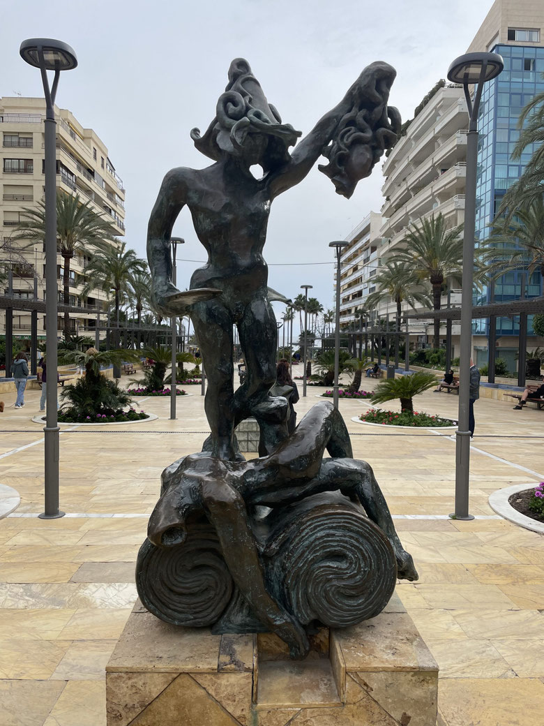 esculturas de Dalí en Marbella. Скульптуры Сальвадора Дали в Марбелье: бесплатный музей под открытым небом