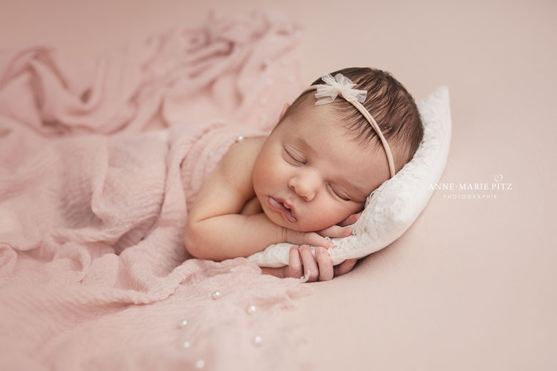 photographe naissance nouveau ne bebe Sarreguemines Metz Strasbourg