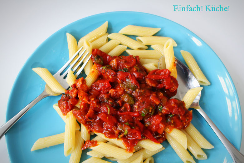 Pasta mit Tomatensugo