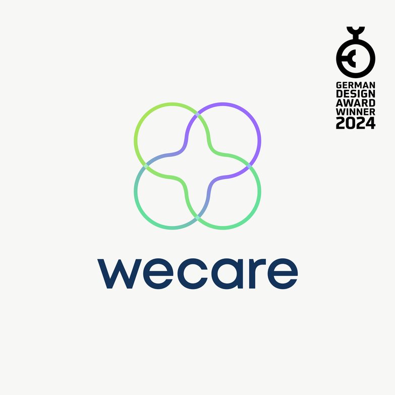 Smartphone mit Startscreen der Gesundheitsplattform wecare und Logo als Teil der visuellen Markenidentität