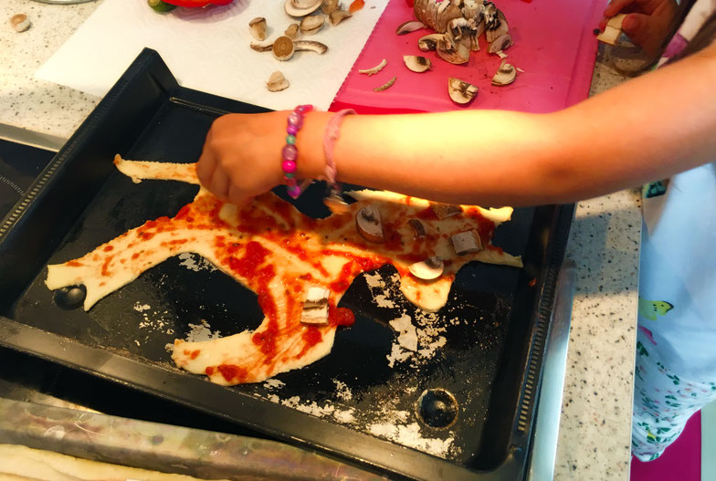 Unser Pizzateig - lebenliiebenlachens Webseite!