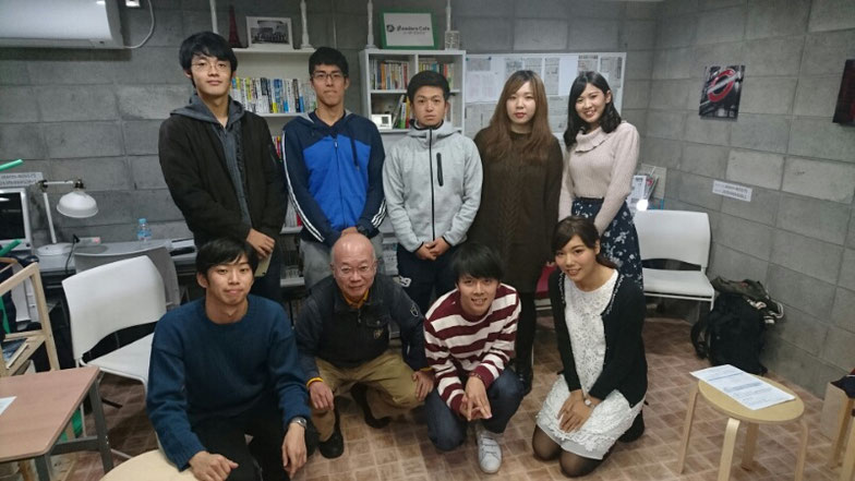 武田さん(前列右から二人目)、毛利さん(前列一番右)、早川さん(前列一番左)