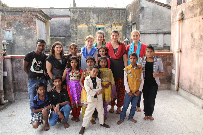 Das Calcutta Project besucht die Konika-Kinder