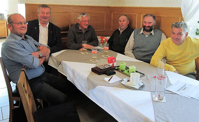 von links: Johann Lechner, Josef Mistelbauer, Obmann IM Herbert Kolm, Josef Grossinger, Obm.-Stellvertr. Stefan Gerstbauer, Nikolaus Grabner